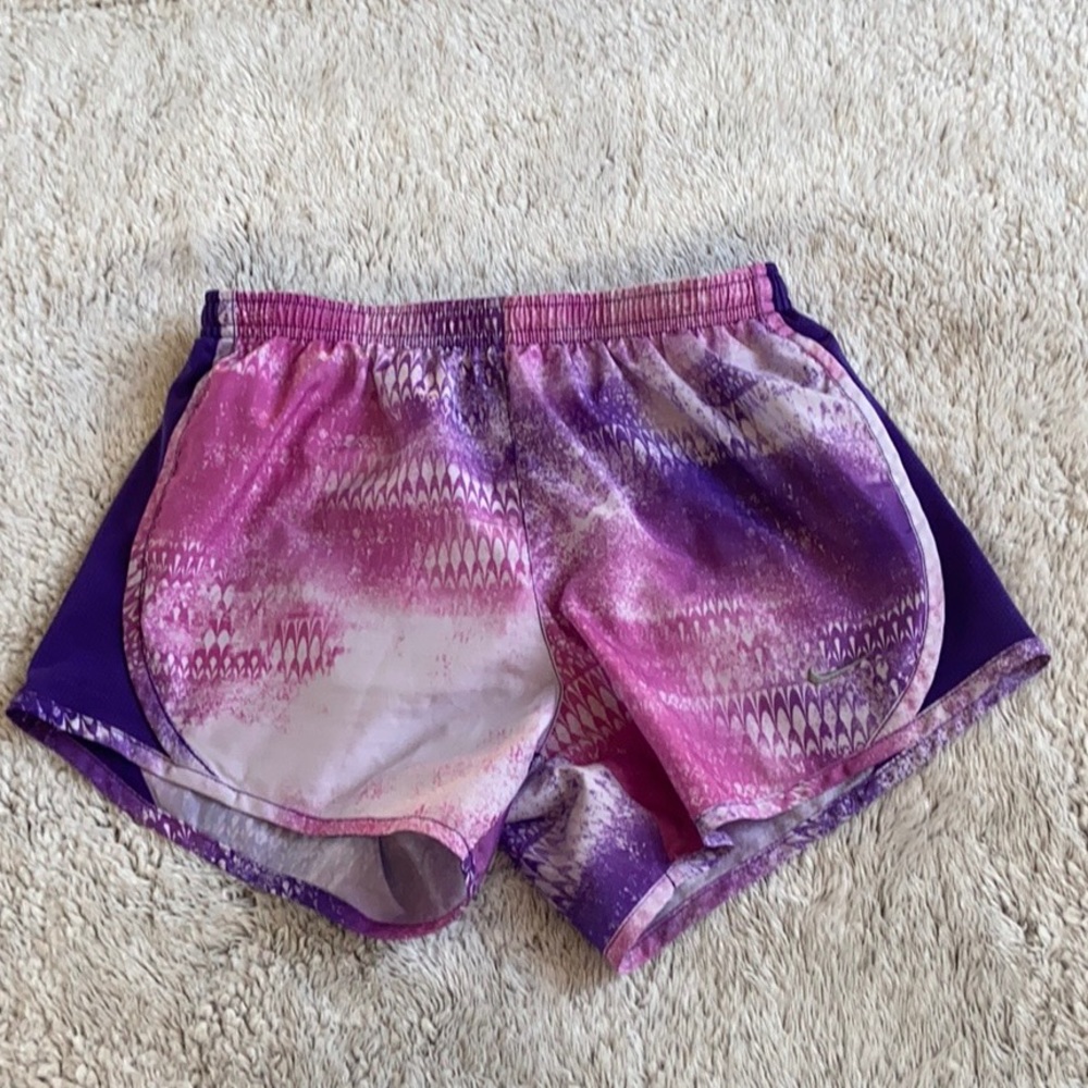 Girls Size L Purple Pattern Nike Shorts (w/liner)